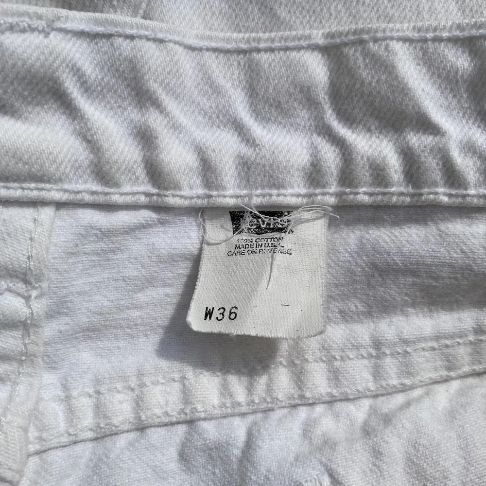 Vintage Levis 550 Shorts Mens 36 White Denim Relaxed Fit Made‎ USA 90s Jeans